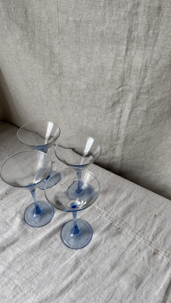 Image 1 of 4X Festive Martini Coupe, Azul Claro, Luminarc 