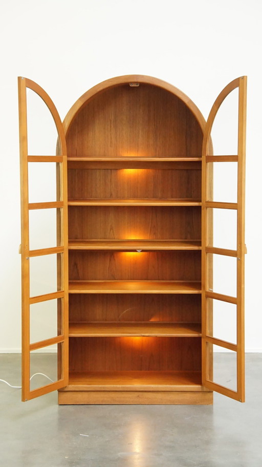 Vintage Danish Design Display Cabinet From Dyrlund With Lighting