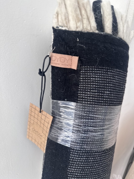 Image 1 of Tapis Oyoy Putki 100% laine Nouveau