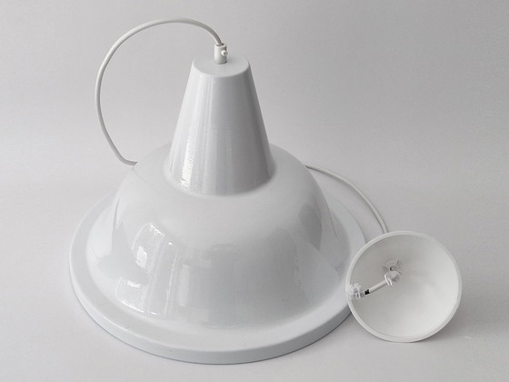 Image 1 of Pendant Lamp Enamel White