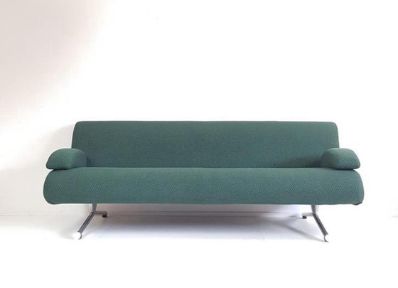 Image 1 of Artifort sofa 'Tara' shift fabric green black gray