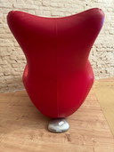Leolux Balou red leather armchair with ottoman