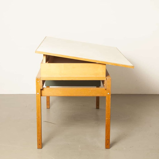 Image 1 of Ahrend De Cirkel drafting table