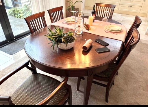 Oval Mahogany Wooden Dining Table With 6 Chairs, Slide-in.