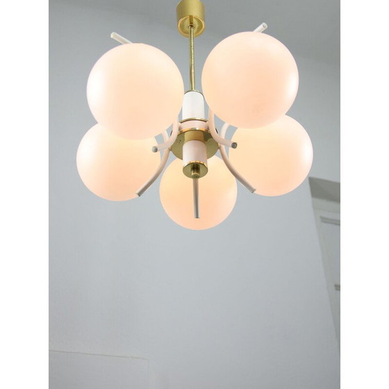 Image 1 of Vintage chandelier in brass and opaline glass, Italy