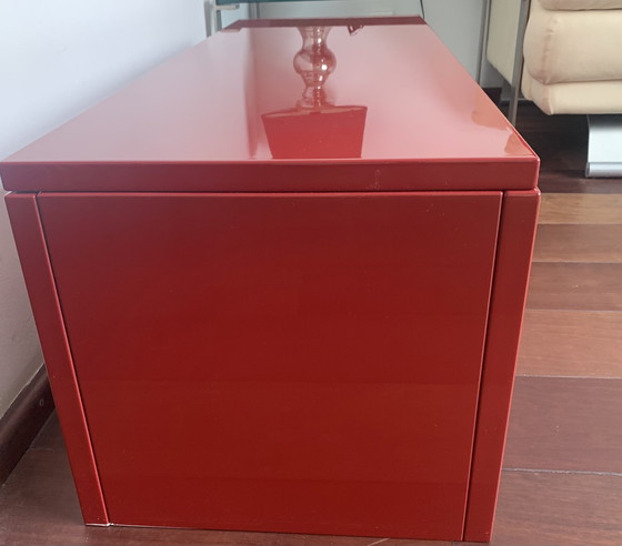 Image 1 of Hulsta High gloss burgundy wall cabinet