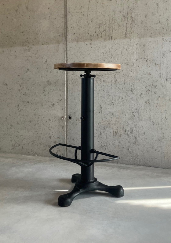 Image 1 of Vintage Industrial Singer Atelier Stool