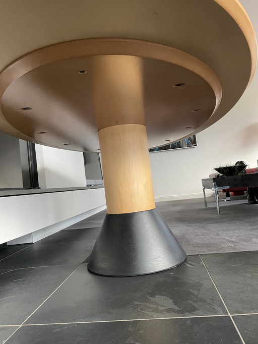 Arco Balance Ellipse table