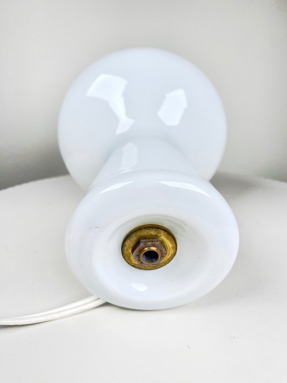 Image 1 of Rare White Italian 1950S Vintage 'Fungo' Small Table Lamp By Massimo Vignelli For Venini