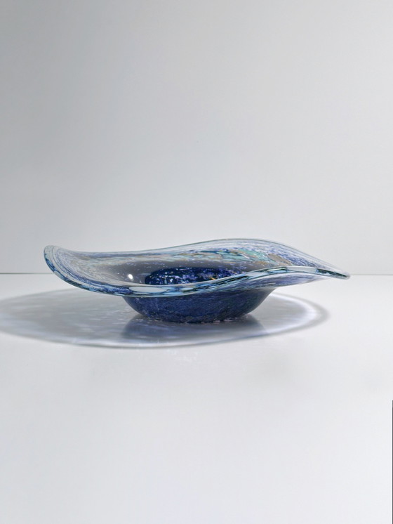 Image 1 of Ciotola per frutta e vaso bohémien vintage anni '80 in vetro a spirale blu pesante con zirconia cubica, era spaziale, Sputni