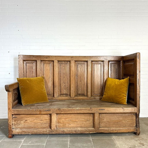 Antique Wooden Bench with Authentic Character and Timeless Elegance