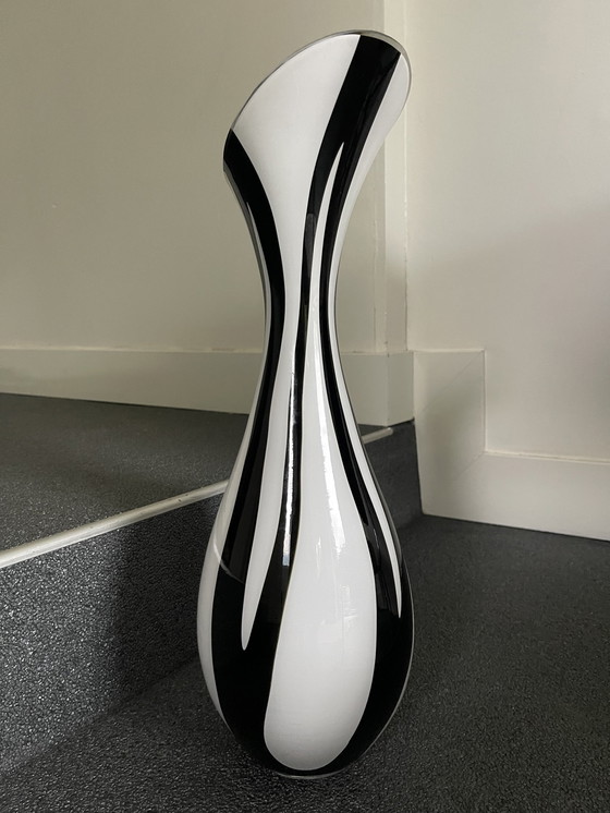 Image 1 of Vase Black White