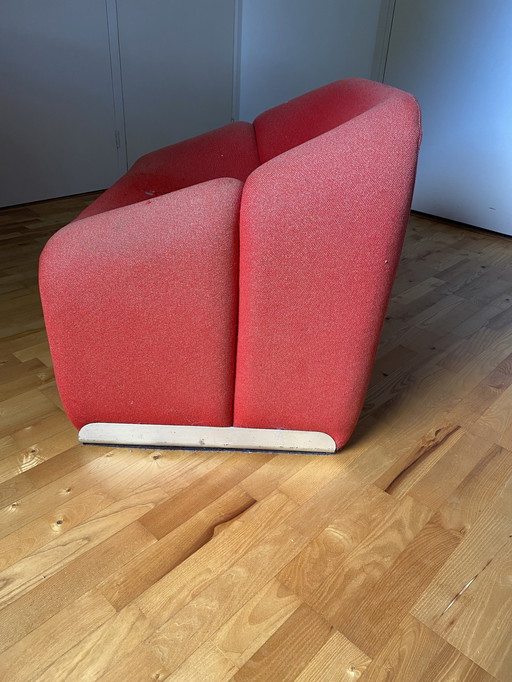 Artifort Groovy M Chair Armchair Pierre Paulin