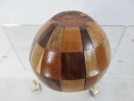 Image 1 of Secchiello per il ghiaccio in vero cocco ricoperto di intarsi, 1970