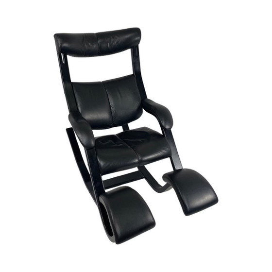 Image 1 of Peter Opsvik - Stokke - Gravity Balance (design form 1991) Ergonomically shaped Rocking chair - Black Leather and Black frame