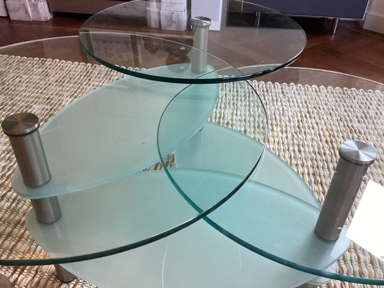 Image 1 of Table basse ronde en verre