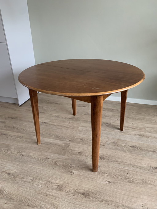 Round Extendable Dining Table - A Patijn - Poly-Z