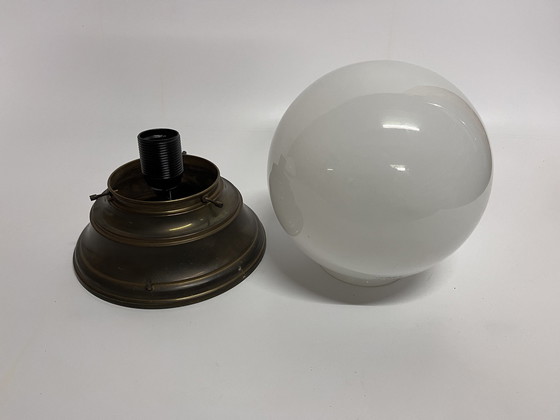 Image 1 of Lampada da soffitto vintage Philips in vetro opalino bianco grande a sfera