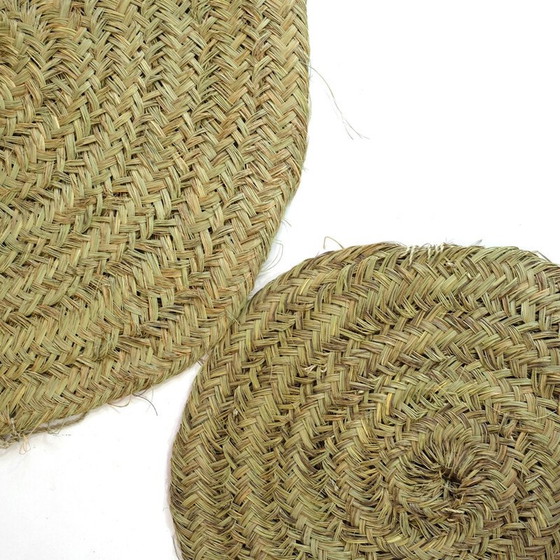 Image 1 of Round vintage rug in woven natural fiber