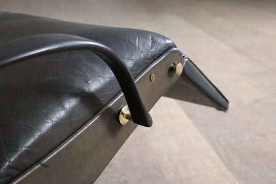 Image 1 of Chaise longue P40 d'Osvaldo Borsani pour Tecno en cuir d'origine, Italie, années 1960