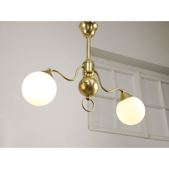 Image 1 of Lampadario Art Déco vintage in ottone e opalino, Italia