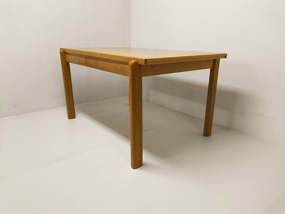 Image 1 of Table de salle à manger extensible en chêne