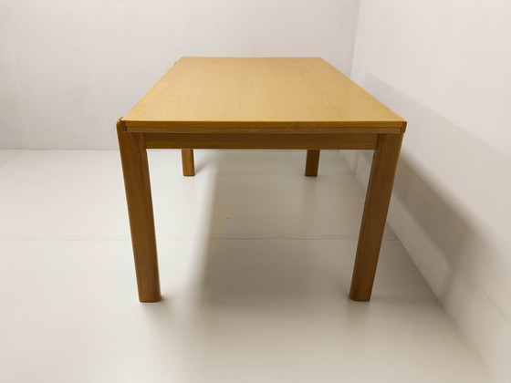 Image 1 of Table de salle à manger extensible en chêne