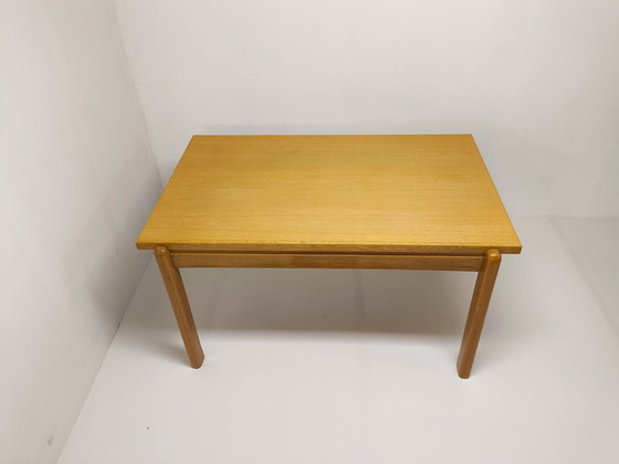 Image 1 of Table de salle à manger extensible en chêne