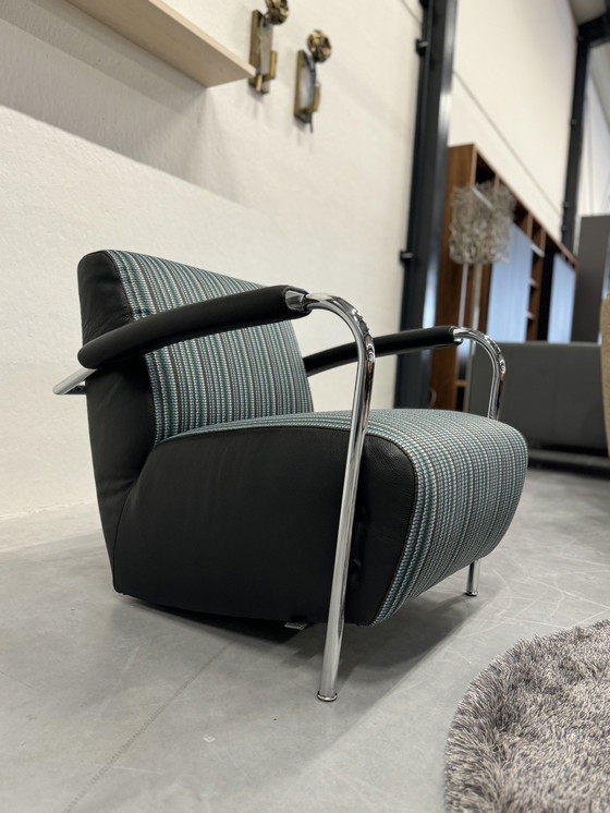 Image 1 of Leolux Scylla Armchair Black Leather Belluno Fabric