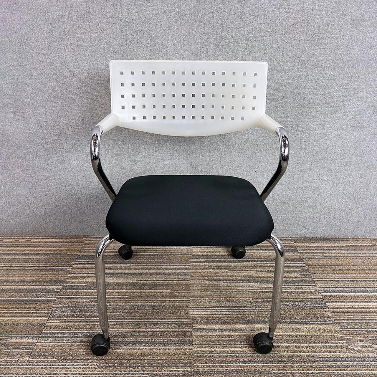 Vitra Visaroll Conference Chair | €138 | Whoppah