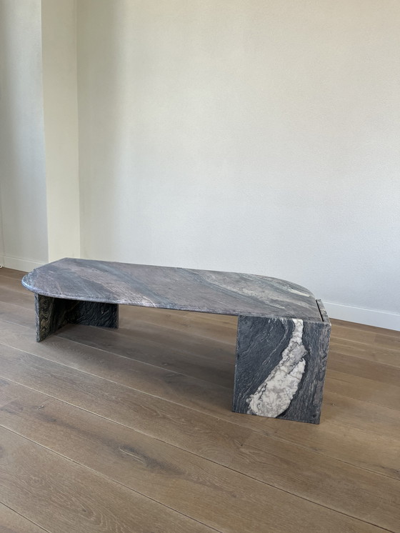 Image 1 of Table basse vintage en marbre