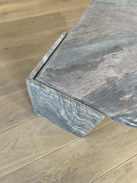 Image 1 of Table basse vintage en marbre