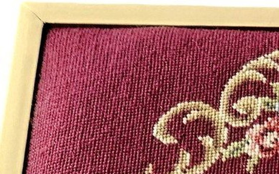 Image 1 of Immagine di ricamo arazzo egiziano vintage con cornice in legno dorato