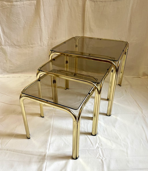 Nesting Tables 1970