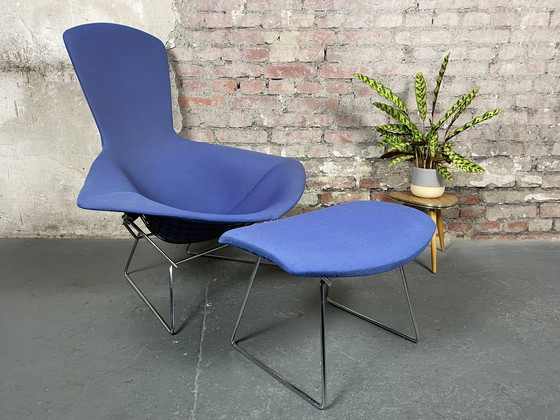 Image 1 of Knoll International Bird Chair avec tabouret de pied de Harry Bertoia