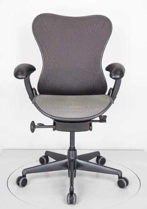 Herman Miller Mirra