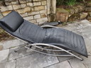 Chaise longue postmoderne allemande en cuir noir et chrome