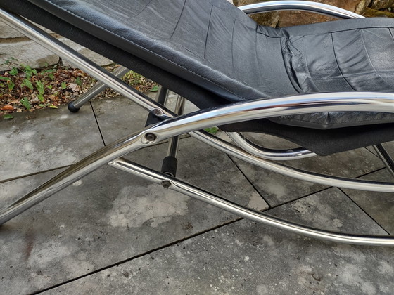 Image 1 of Postmodern German Black Leather and Chrome Chaise Longue