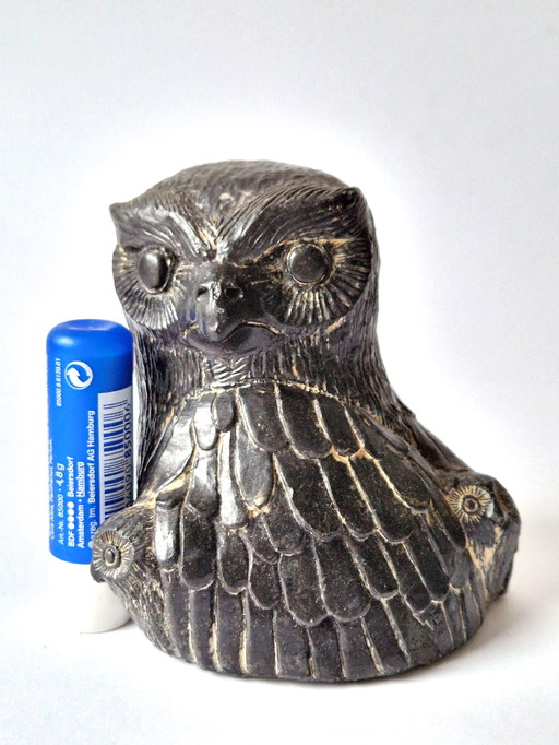 Al Wolf Owl made of soapstone