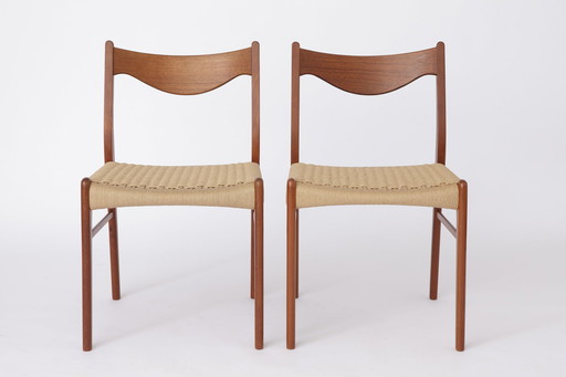 2x Arne Wahl Iversen dining chairs Denmark 60s-70s