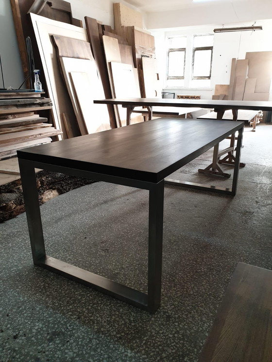 Image 1 of Vassali table with solid walnut wood top