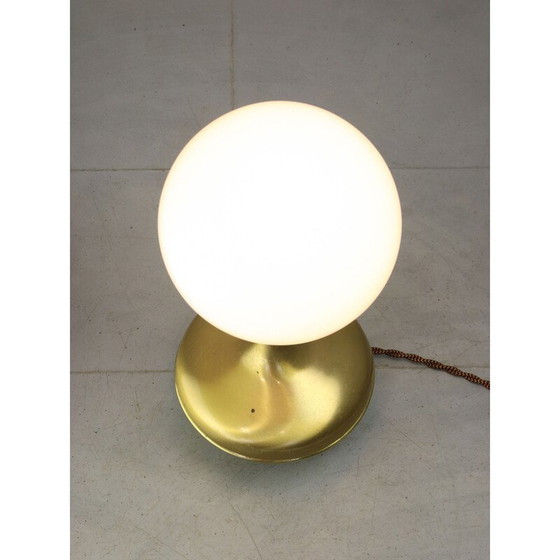 Image 1 of Lampada da tavolo vintage in ottone e vetro opalino, Italia