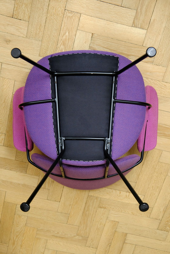 Image 1 of Kembo chair 302