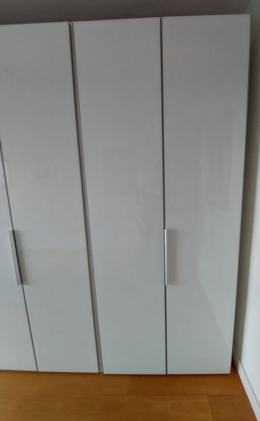 Nolte Cabinet Wall Odessa 3 Folding Door Cabinets And 1 Mirror Cabinet