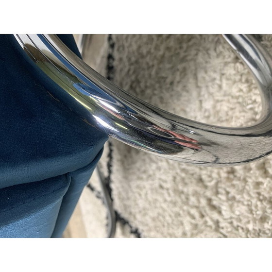 Image 1 of Vintage navy blue velvet armchair for Ahrend de Cirkel, 1950
