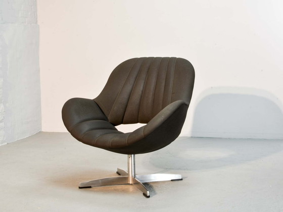 Image 1 of Romefa, Attractive Brown faux leather armchair