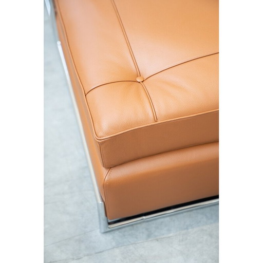 Vintage daybed sofa in chrome steel and cognac leather by Eileen Gray for Vereinigte Werkstatten, Germany 1990