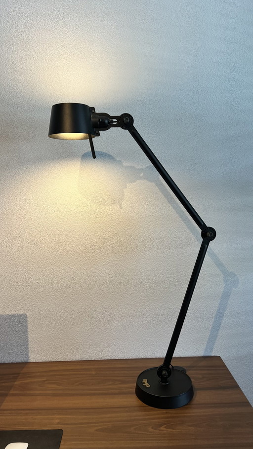 Tonone Bolt Desk 2 desk lamp