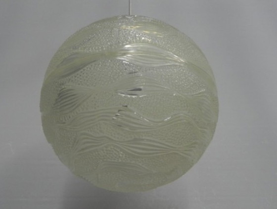 Image 1 of Lampada a sospensione vintage con globo rotondo in plastica