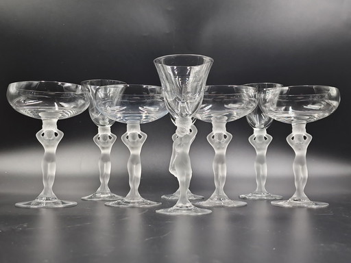 Cristalleries de Bayel, female nude, 4 Champagne glasses, 4 Liqueur glasses